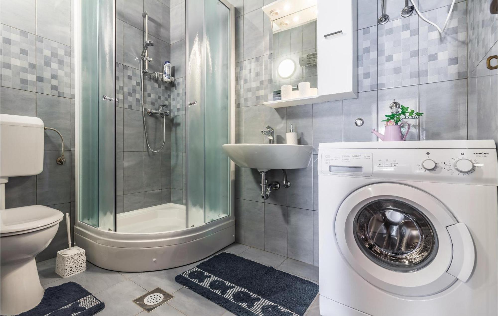 Amazing Apartment In Pula With Kitchen 외부 사진